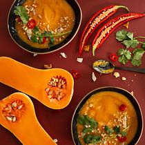 Butternut squash soup. Photograph, Social Media, Photo Retouching, Mobile Photograph, Product Photograph, Digital Photograph, Food Photograph, Instagram Photograph, Lifest, le Photograph, Food St, and ling project by Karin Janssen - 03.30.2023