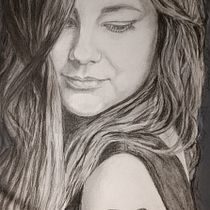 Mi proyecto del curso: Retrato realista con lápiz de grafito. Ilustração tradicional, Artes plásticas, Esboçado, Desenho a lápis, Desenho, Desenho de retrato, Desenho realista, Desenho artístico, e Desenho anatômico projeto de Loredana Zungri - 02.04.2023