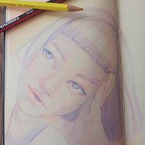 Mi proyecto del curso: Dibujo de retratos llamativos con lápices de colores. Drawing, Portrait Drawing, Sketchbook, Colored Pencil Drawing, and Traditional illustration project by Mirian Crespo - 04.03.2023