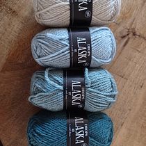 Mijn project van de cursus: Haken: kleding maken met een enkele naald. Fashion Design, Fiber Arts, DIY, Crochet, and Textile Design project by Eva Kazakov - 04.03.2023