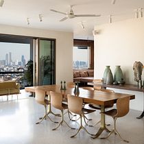 My project for course: Interior Photography_ gallery of images from a recently designed apartment in Bangkok. Un projet de Photographie, Architecture d'intérieur, Décoration d'intérieur, Photographie publicitaire, Photographie d'architecture , et Photographie intérieure de Tracey Malone - 12.04.2023
