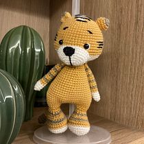 Mi proyecto del curso: Diseño de amigurumis: crea personajes de crochet. Arts, Crafts, Fiber Arts, Art To, s, Creating with Kids, Crochet, and Amigurumi project by Isadora Miguel - 04.14.2023