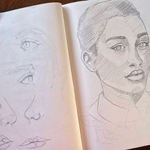 Mi proyecto del curso: Cuaderno de retratos a línea con grafito. Artes plásticas, Esboçado, Desenho, Desenho de retrato, e Sketchbook projeto de Rolando Díaz Saavedra - 12.04.2023