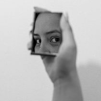 Mi proyecto del curso: Retrato fotográfico con enfoque experimental. Un projet de Photographie, Photographie de portrait , et Photographie artistique de Luis Martínez - 15.04.2023