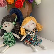My project for course: Fabric Dolls: Design and Content Creation. Un projet de Artisanat, Conception de jouets, Réseaux sociaux, Photographie smartphone, Photographie de produits, Couture, Photographie pour Instagram , et Confection de patrons et vêtements de Eivor Lycke Morales - 17.04.2023