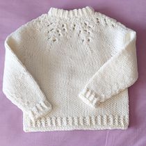Mi proyecto del curso: Diseño y tejido de prendas de punto sin costuras con agujas circulares. Design de acessórios, Design de moda, Tecido, DIY, e Tricô projeto de Asun Roselló - 17.04.2023