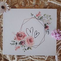 My project for course: Creative Notebooking to Spark Your Imagination. Un projet de Créativité, Carnet de croquis, Écriture créative , et Gestion et productivité de Thalie Moscu - 19.04.2023