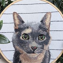 My project for course: Embroidered Pet Portraits: The Thread Painting Technique. Embroider, Naturalistic Illustration, and Textile Design project by Kara Brauen - 04.20.2023