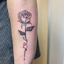 My project for course: Botanical Tattoo with Pointillism. Ilustração tradicional, Desenho de tatuagens e Ilustração botânica projeto de n2w5qxwnj9 - 23.04.2023