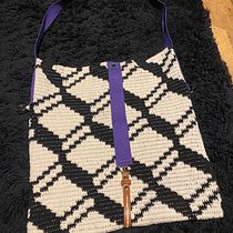 Mi proyecto del curso: bolso nurkamo . Un progetto di Design di accessori, Pattern design, Fiber Art, DIY, Uncinetto e Textile Design di nucamo - 23.04.2023