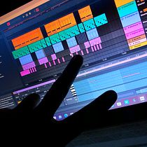 Mi proyecto del curso: Introducción a la producción musical. Un proyecto de Música y Producción musical de Key Glez - 24.04.2023