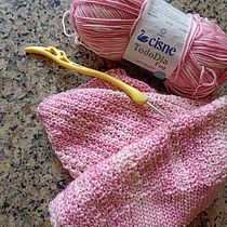 Mi proyecto del curso: Crochet: crea prendas con una sola aguja. Fashion Design, Fiber Arts, DIY, Crochet, and Textile Design project by Daniela Nicole Pilla Gallardo - 04.25.2023