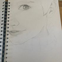 Il mio progetto del corso: Ritratto su blocco da disegno: esplora il volto umano Ein Projekt aus dem Bereich Skizzenentwurf, Zeichnung, Porträtzeichnung, Artistische Zeichnung und Sketchbook von francesca_ghiani - 26.04.2023