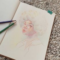 Il mio progetto del corso: Ritratti vivaci con matite colorate. Desenho, Desenho de retrato, Sketchbook, e Desenho com lápis de cor projeto de laura aresu - 27.04.2023
