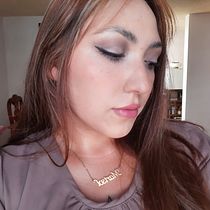 Mi proyecto del curso: Maquillaje profesional para sesiones de fotos. Film, Video, TV, Art Direction, Fashion Design, Fashion Photograph, and Portrait Photograph project by maricocacola26 - 04.29.2023