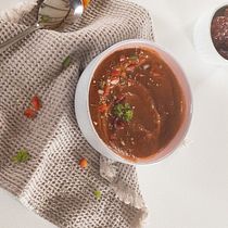 My project for course: Food Styling and Photography for Instagram, Red pepper soup. Photograph, Social Media, Photo Retouching, Mobile Photograph, Product Photograph, Digital Photograph, Food Photograph, Instagram Photograph, Lifest, le Photograph, Food St, and ling project by photographybyvictoria - 05.03.2023