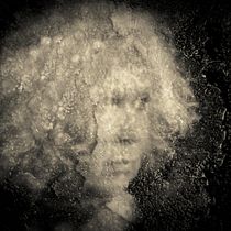 My project for course: Hybrid Photography for Creative Experimentation. Un projet de Photographie, Retouche photographique, Photographie artistique, Photographie argentique , et Autoportrait photographique de Judith Bach - 03.05.2023