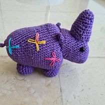 Mi proyecto del curso: Diseño y creación de amigurumis. Arts, Crafts, To, Design, Fiber Arts, DIY, Amigurumi, Textile Design, and Photograph project by howkingonzalez21 - 05.04.2023