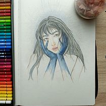 Mon projet du cours : Dessin de portraits expressifs aux crayons de couleur . Desenho, Desenho de retrato, Sketchbook, e Desenho com lápis de cor projeto de Lauralee Dumez - 07.05.2023