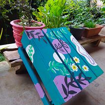 Meu projeto do curso: Pintura decorativa em móveis com tinta acrílica. Projekt z dziedziny DIY, Obróbka drewna, Malarstwo dekorac, jne, Renowacja, upc i cling mebli użytkownika Angel Benício - 10.05.2023