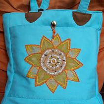 Mi proyecto del curso: Bordado y pintura textil para principiantes. Un proyecto de Pintura, Pattern Design, Bordado, DIY, Upc, cling y Diseño textil de Marina Murtagh - 10.05.2023