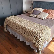 Mi proyecto del curso: Introducción al arm knitting y teñido de lana. Un progetto di Interior Design, Fiber Art, Tintura tessile, Maglia e Textile Design di Maria Ignacia Apel - 11.05.2023
