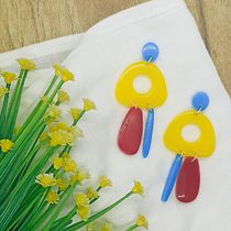 Mi proyecto del curso: Diseño de joyería en resina. Design de acessórios, Artesanato, Design de joias, e DIY projeto de Kathy Arrunategui - 01.05.2023