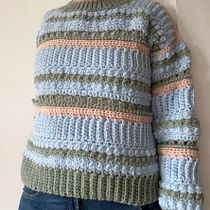 Mi proyecto del curso: Prendas a crochet llenas de color y textura. Un progetto di Fashion design, Fiber Art, Uncinetto e Textile Design di Maria Briatore - 12.05.2023