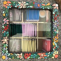 Mi proyecto del curso: Mosaicos contemporáneos: crea motivos florales con teselas. Design e fabricação de móveis projeto de ericaabudi - 13.05.2023