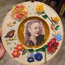 Mi proyecto del curso: Bordado en doble bastidor con puntadas en relieve. Un projet de Broderie , et Design textile de Ca Lú - 14.05.2023