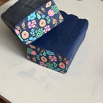 My project for course: Polymer Clay Cane Pattern Compositions for Beginners. Design de acessórios, Artesanato, Design de joias, e DIY projeto de Rachel Shannon - 18.05.2023