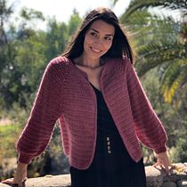 Mi proyecto del curso: Top-down: prendas a crochet de una sola pieza. Fashion Design, Fiber Arts, DIY, Crochet, and Textile Design project by liz_romero - 05.16.2023