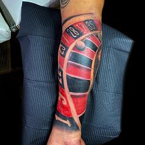 Mi proyecto del curso: Técnicas de color para tatuajes. Un progetto di Illustrazione tradizionale, Disegno, Illustrazione digitale, Design di tatuaggi e Disegno digitale di David - 17.05.2023