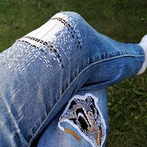 My project for course: Embroidery: Clothing Repair - Jeans. Bordado, Costura, DIY, Upc, cling, e Design têxtil projeto de tania_marisa_tkd - 18.05.2023