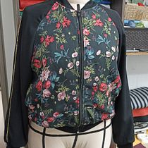 Mi proyecto del curso: Corte y confección de una cazadora bomber desde cero. Un projet de St, lisme, Couture , et Confection de patrons et vêtements de franciarc85 - 16.05.2023