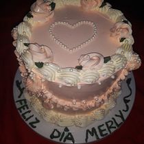 Mi proyecto del curso: Flores de crema de mantequilla para cake design. Design, and DIY project by Lendy Navarro Ramos - 05.18.2023