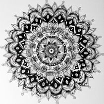 Il mio progetto del corso: L'arte del mandala: disegna motivi geometrici. Drawing & Ink Illustration project by erika.ma95.em - 05.23.2023
