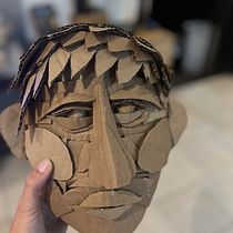 Mi proyecto del curso: Esculturas de cartón para principiantes. Character Design, Arts, Crafts, Fine Arts, and Sculpture project by Silvia torres - 05.23.2023