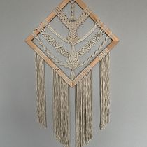 Mi proyecto del curso: Introducción al tapiz de macramé. Un progetto di Design di accessori, Artigianato, Fiber Art, Macramè e Textile Design di gabriella.luchsinger - 26.05.2023