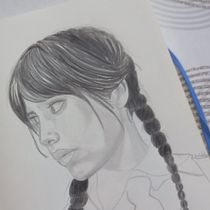 Mon projet du cours : Carnet de portraits : explorez le visage humain. Sketching, Drawing, Portrait Drawing, Artistic Drawing, and Sketchbook project by Céline M - 04.30.2023