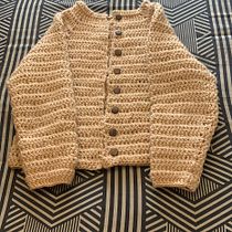 Mi proyecto del curso: Top-down: prendas a crochet de una sola pieza. Fashion Design, Fiber Arts, DIY, Crochet, and Textile Design project by Viviana Q Echeverria - 05.30.2023
