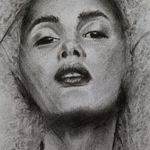 Il mio progetto del corso: Ritratto artistico al carboncino: creare atmosfere. Ilustração tradicional, Artes plásticas, Desenho, Desenho de retrato, Desenho realista, e Desenho artístico projeto de benellialessia - 03.06.2023