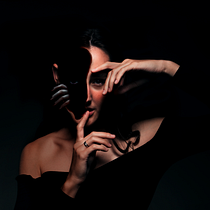 Meu projeto do curso: Fotomontagem criativa para publicidade. Advertising, Photograph, Photo Retouching, Digital Photograph, Fine-Art Photograph, and Photomontage project by jade_maria0103 - 06.04.2023