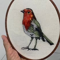 Mi proyecto del curso: Pintar con hilo: técnicas de ilustración textil. Ilustração tradicional, Bordado, e Design têxtil projeto de Maria E Vivas - 03.06.2023
