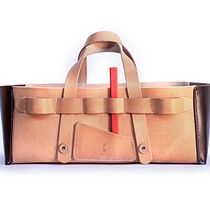 My project for course: Create Custom Hand-Sewn Leather Bags. Un proyecto de Diseño de complementos, Artesanía, Diseño de moda y Costura de Jan Malmstrom - 06.06.2023