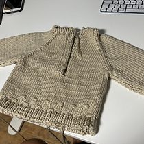 Mi proyecto del curso: Tejido de prendas infantiles con raglán top down. Design de moda, Tecido, Tricô, e Design têxtil projeto de lauramery1971 - 10.06.2023