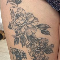 Mi proyecto del curso: Tatuaje botánico con puntillismo. Ilustração tradicional, Desenho de tatuagens e Ilustração botânica projeto de Marina Garcia sanchez - 14.06.2023