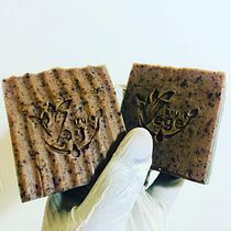 Mon projet du cours :  Techniques décoratives et élaboration de savons à froid. Arts, Crafts, and DIY project by Nguissaly Ndiaye - 06.21.2023
