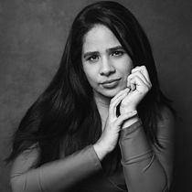 Meu projeto do curso: Retrato fotográfico moderno - a fotografa e seu retrato.. Photograph, Portrait Photograph, Photographic Lighting, Studio Photograph, Digital Photograph, and Fine-Art Photograph project by Ivo Silva - 06.21.2023