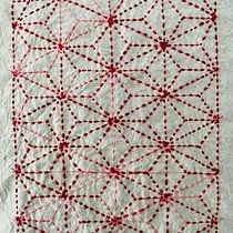 My project for course: Introduction to Japanese Sashiko Stitching. Un projet de Broderie, Art textile, DIY, Upc, cling , et Design textile de Kathleen Kaddoura - 13.06.2023